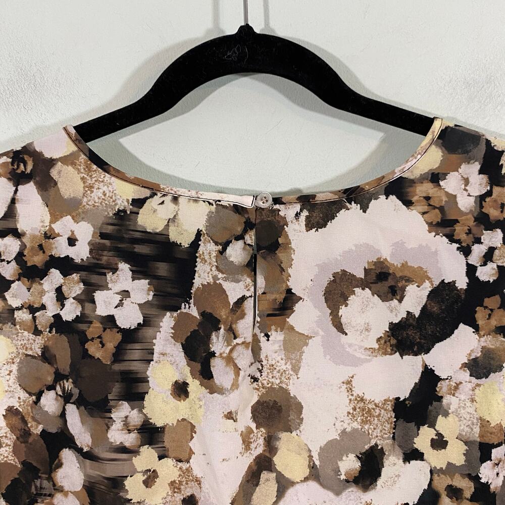 Calvin Klein Women Floral Pleated Side Sleeveless Blouse Size PL - Picture 7 of 8